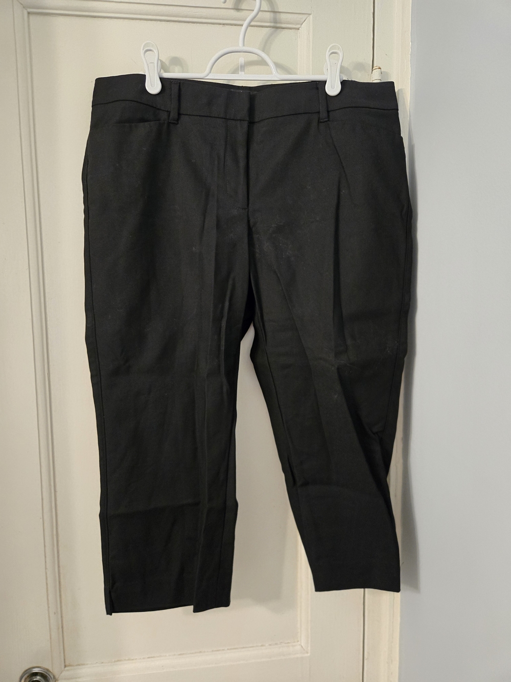 White House Black Market Black Cropped Dress Pants